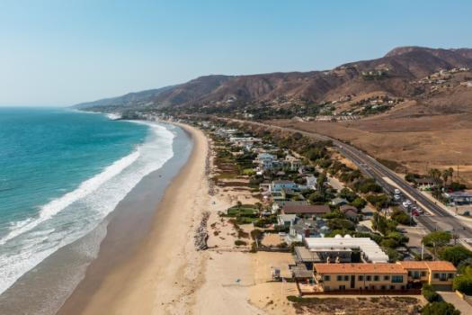 Malibu beach line homes