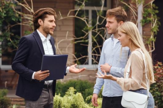 Dispute male and couple