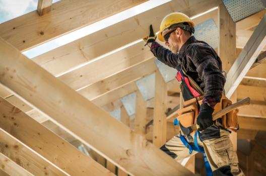 What Massachusetts Contractors and Developers Can Learn from Cannistraro v. Columbia Construction Construction worker framing house