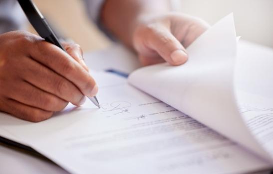 Signing document
