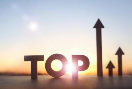 Benchmark Litigation Recognizes Multiple Snell & Wilmer Offices and Attorneys in 2026 Rankings Top with Arrows Up